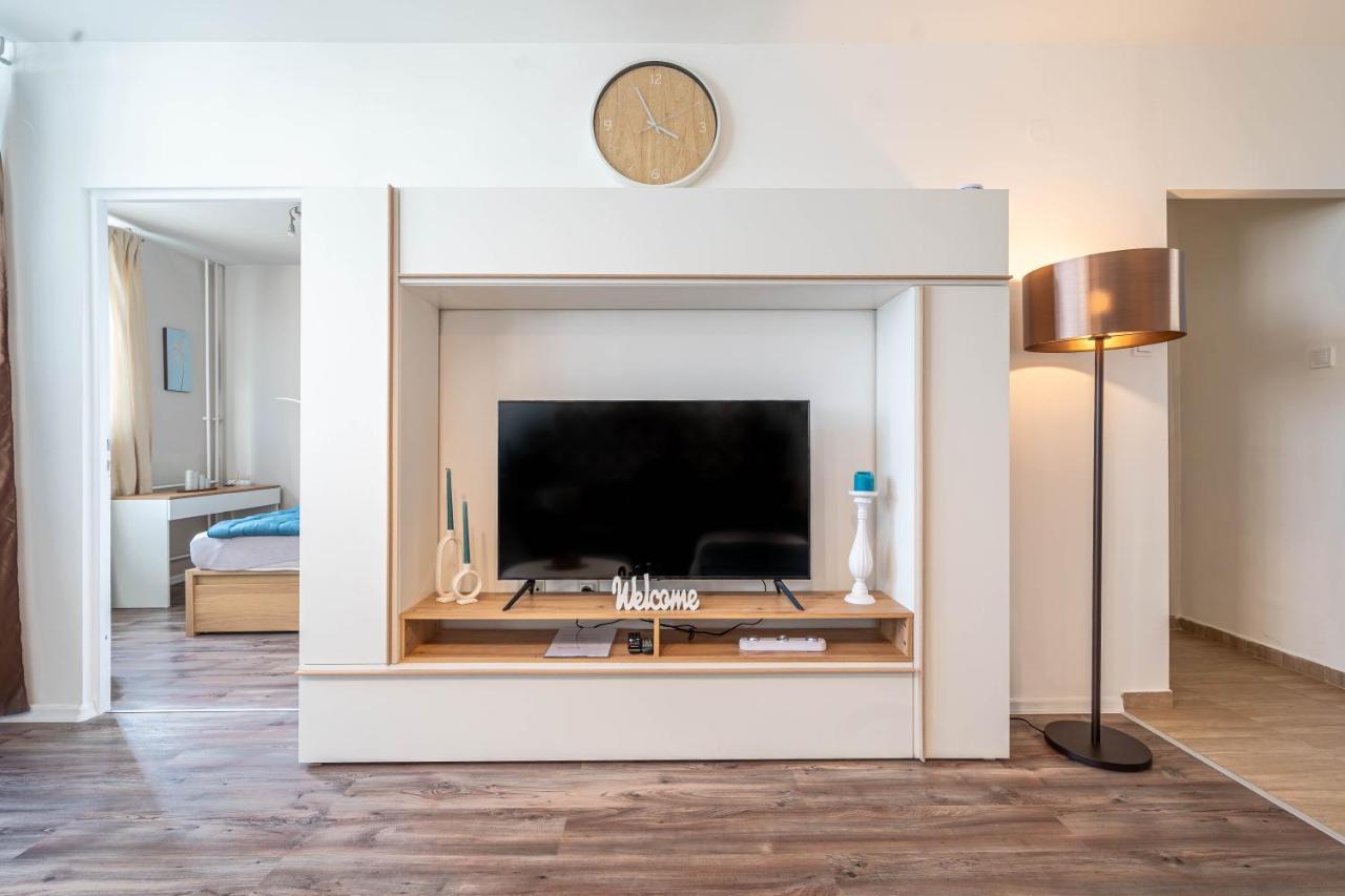 Pastelle Apartment With Own Parking Place Budapest Exteriör bild